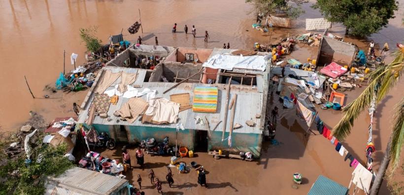 A house damaged from by Cyclone Idai in Mozambique, 2019. Photo: World Bank